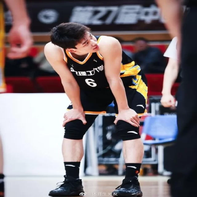 李诗沣表现出色成功晋级赛事下一轮